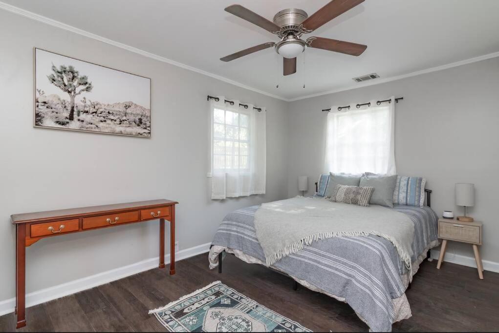 הוילה קולומבוס Dual-Family Retreat Sunlit Haven מראה חיצוני תמונה